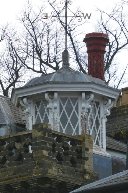 Like a lighthouse in a city centre, an unusual cupola. Like a lighthouse in a city centre, an unusual cupola.