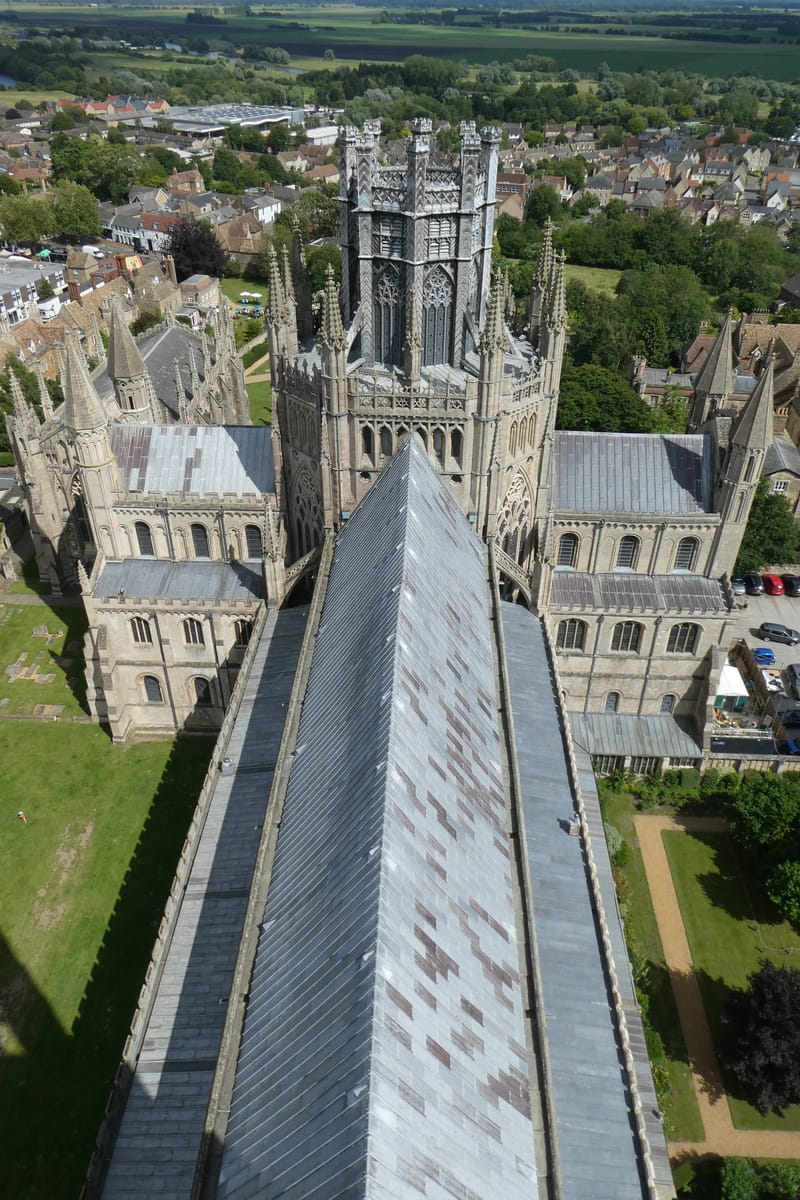 Along the nave roof towards the Octagon