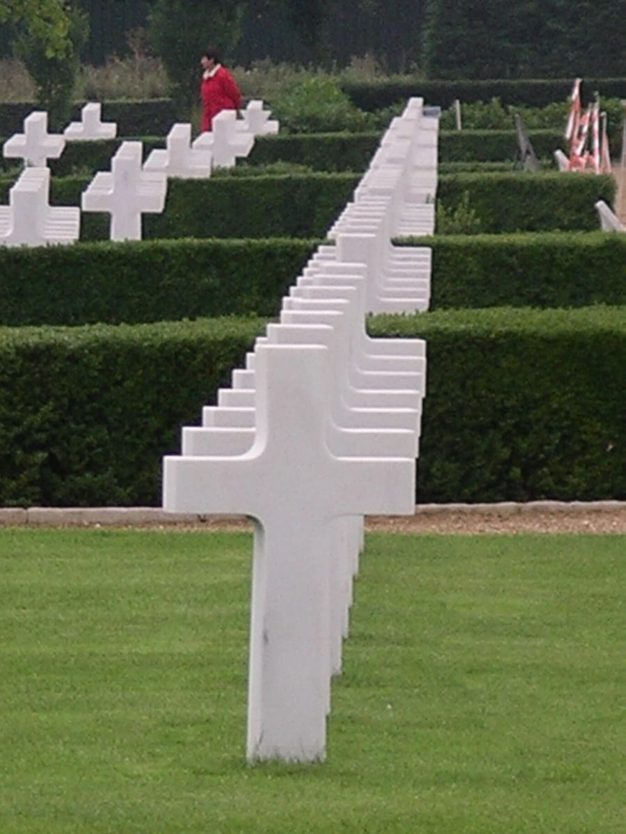 Headstones in one of the long, curving rows